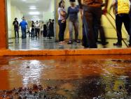 Diretores do Sismar foram ajudar após o alagamento