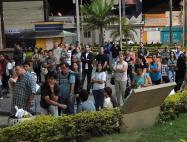 Assembleia na Praça Santa Cruz - 14/5/13