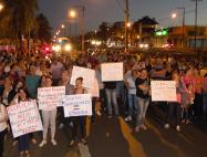 Mais de 200 servidores lotaram as ruas de Américo